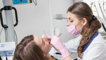 How Tooth Extractions Prevent Infection From Spreading to Nearby Teeth